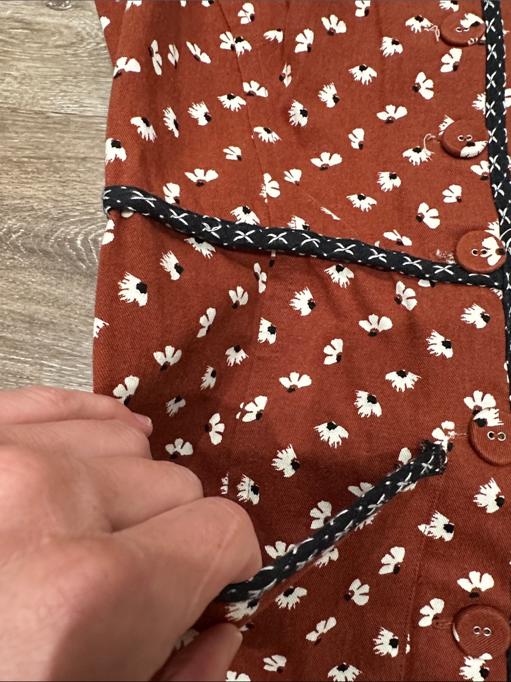 Anthropologie Rust Midi Dress with White Floral Print and Black Trim - Picture 6 of 16